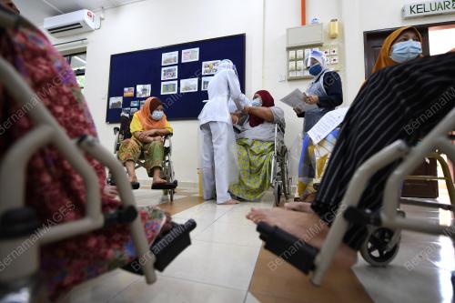 ASNAF MENERIMA SUNTIKAN VAKSIN COVID-19