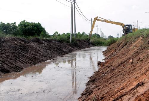 KERJA-KERJA MEMBERSIH PARIT