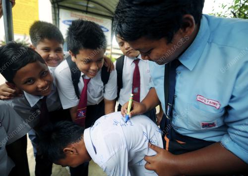 PH03_09112012_SEKOLAH