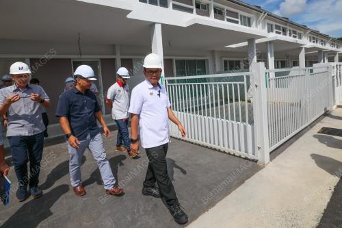 AKMAL NASRULLAH MOHD NASIR