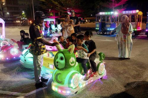 TINJAUAN AKTIVITI RIADAH MALAM