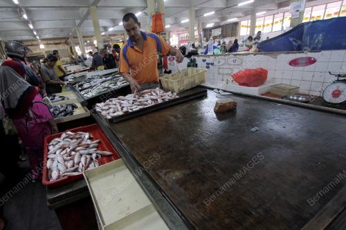 PH03_11122013_PASAR