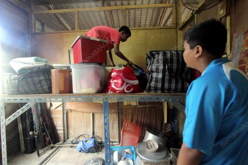 PH03_12012014_BANJIR