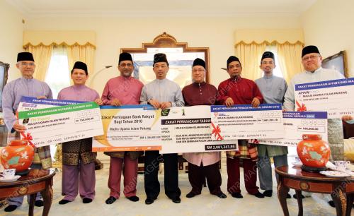 TENGKU MAHKOTA PAHANG TENGKU ABDULLAH