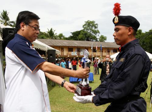 ISMAIL SABRI YAAKOB
