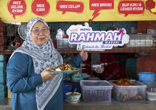 DATUK DR FUZIAH SALLEH
