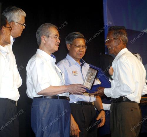 ABDULLAH AHMAD BADAWI