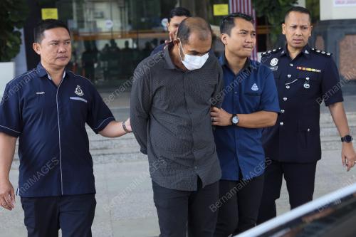 LELAKI DIDAKWA EDAR DADAH KANABIS LEBIH 111 KG