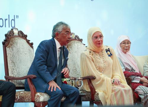 AL-SULTAN ABDULLAH RI'AYATUDDIN AL-MUSTAFA BILLAH SHAH