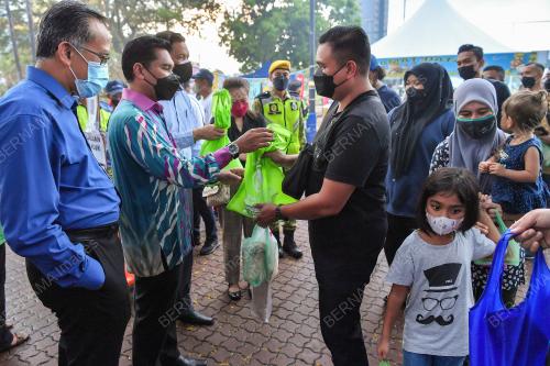 DATUK HAMDAN HUSSIN & DATUK MOHD ZAIN HASSAN