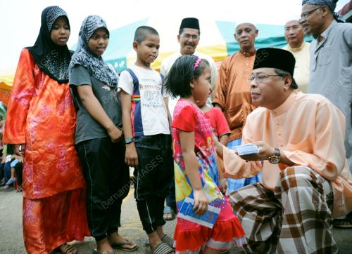 DATUK SERI ISMAIL SABRI YAAKOB