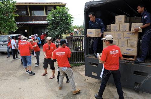 PH03_14122013_BANJIR
