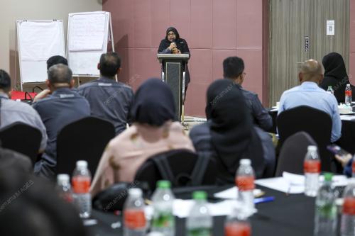 DATIN PADUKA NUR-UL KAMALUDIN