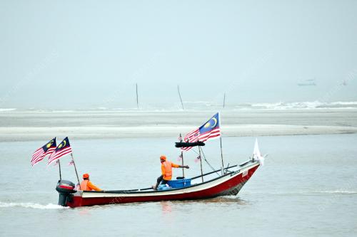 PH03_15092014_NELAYAN