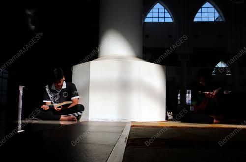 MENGAJI ALQURAN