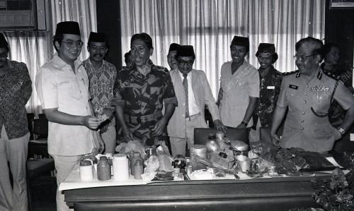 MOHD NAJIB TUN ABDUL RAZAK