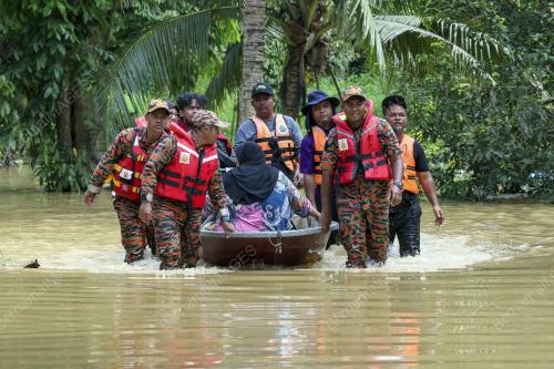 OPERASI MENYELAMAT MANGSA BANJIR