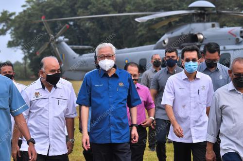 DATUK SERI ISMAIL SABRI YAAKOB