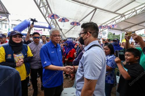 DATUK SERI ISMAIL SABRI YAAKOB