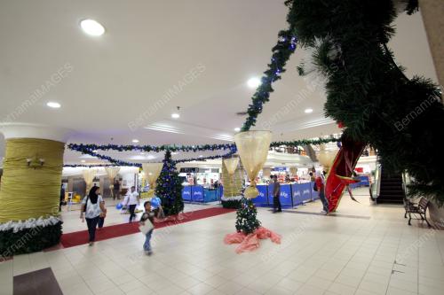 MENJELANG KRISMAS