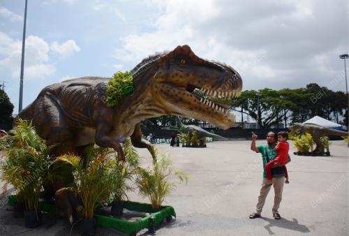 PAMERAN TAMAN TEMA DINOSAUR