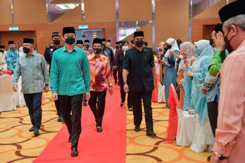 TENGKU HASSANAL IBRAHIM ALAM SHAH AL SULTAN ABDULLAH