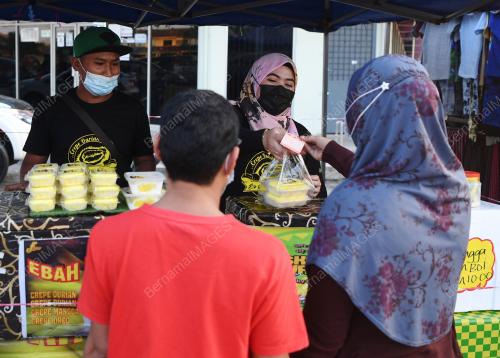 PENIAGA AISKRIM DURIAN