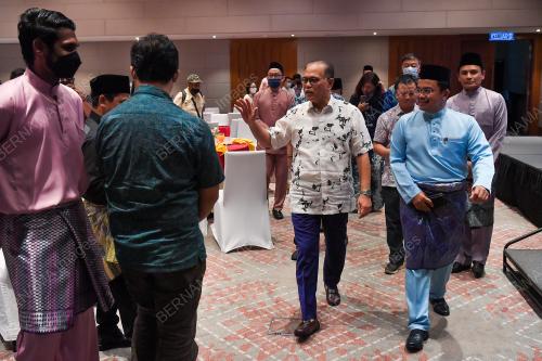 DATUK SERI WAN ROSDY WAN ISMAIL