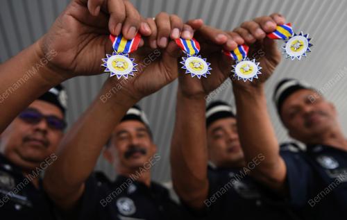PH03_20112019_POLIS_BN201911198230