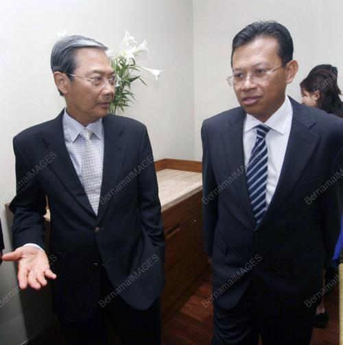 AHMAD SHABERY CHEEK