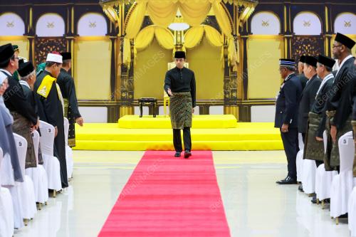 TENGKU HASSANAL IBRAHIM ALAM SHAH AL SULTAN ABDULLAH