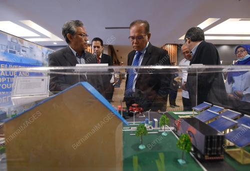 DATUK SERI WAN ROSDY WAN ISMAIL