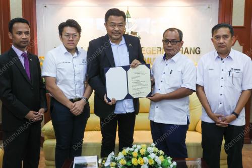 DATUK SERI MOHD SHARKAR SHAMSUDIN