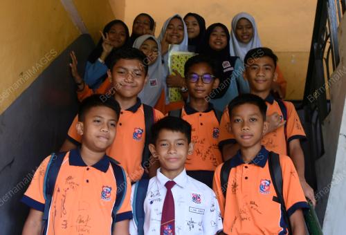 PH03_22112019_SEKOLAH