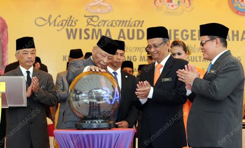 PH03_23022016_SULTAN