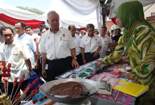 MOHD NAJIB TUN ABDUL RAZAK