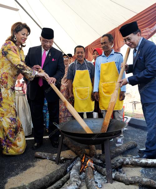 SULTAN AHMAD SHAH