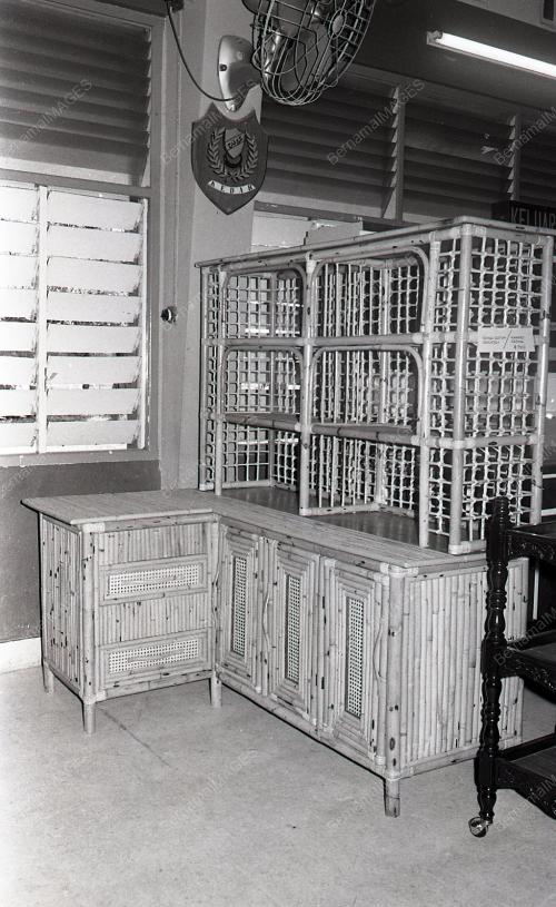 PAMERAN PERABOT PAHANG 1982