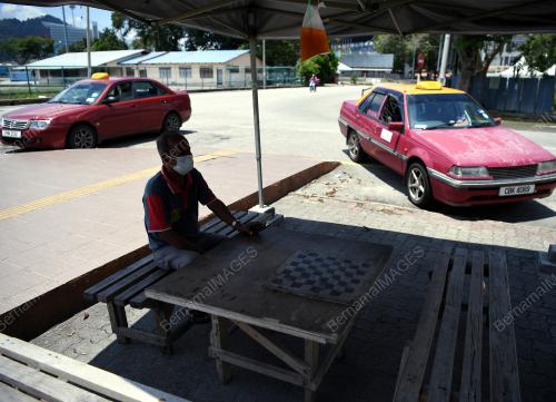 PERINTAH KAWALAN PERGERAKAN