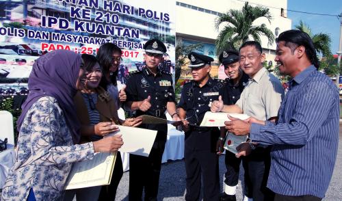 PH03_25032017_POLIS