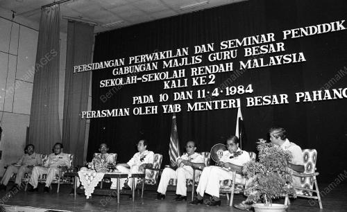 PH03_25062015_PERSIDANGAN