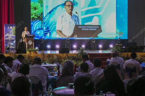DATUK SERI WAN ROSDY WAN ISMAIL