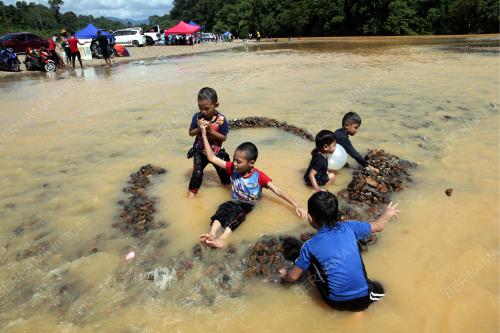 BERKELAH DI PASIR PUTERI, SUNGAI LEMBING