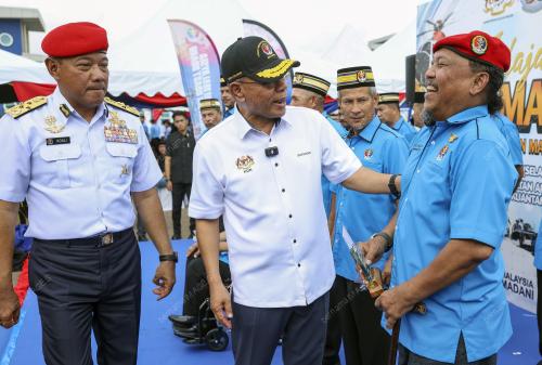 DATUK SERI SAIFUDIN NASUTION ISMAIL