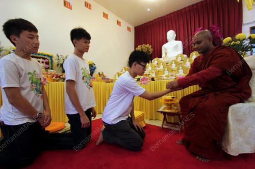 PH03_29052018_WESAK