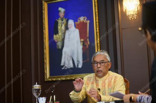 AL-SULTAN ABDULLAH RI'AYATUDDIN AL-MUSTAFA BILLAH SHAH