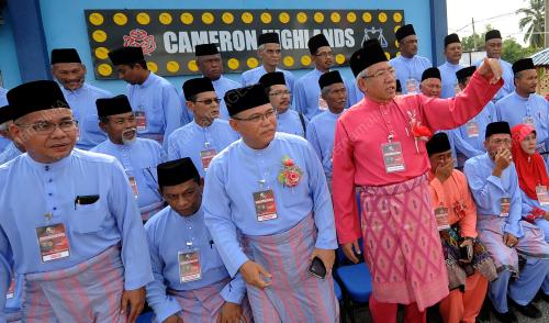 PH03_30082015_MAHDZIR