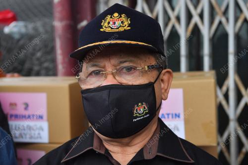 DATUK SERI AHMAD HAMZAH