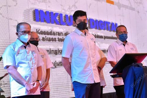 TENGKU HASSANAL IBRAHIM ALAM SHAH AL SULTAN ABDULLAH