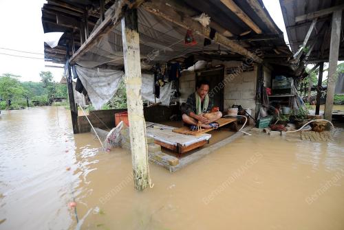 PH03_31122012_BANJIR